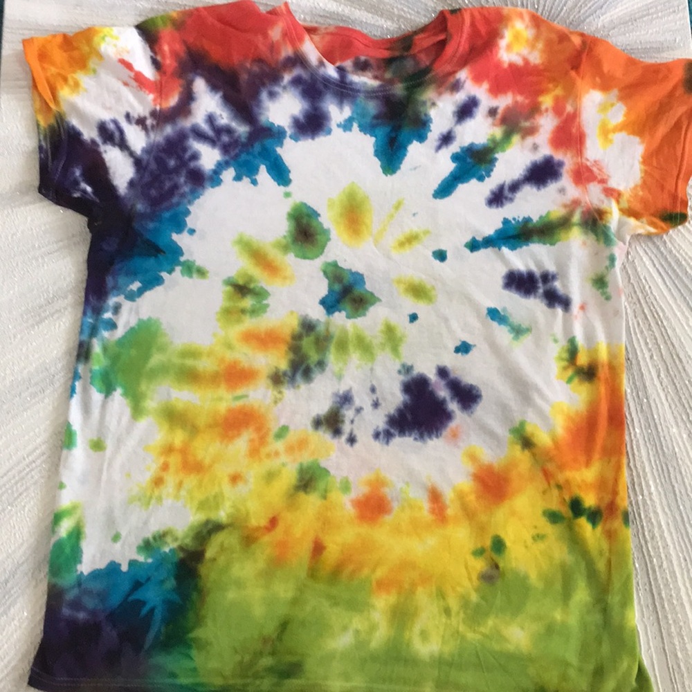 I am selling a really high quality tie dye shirt.